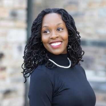 Alysha Nesbitt Headshot